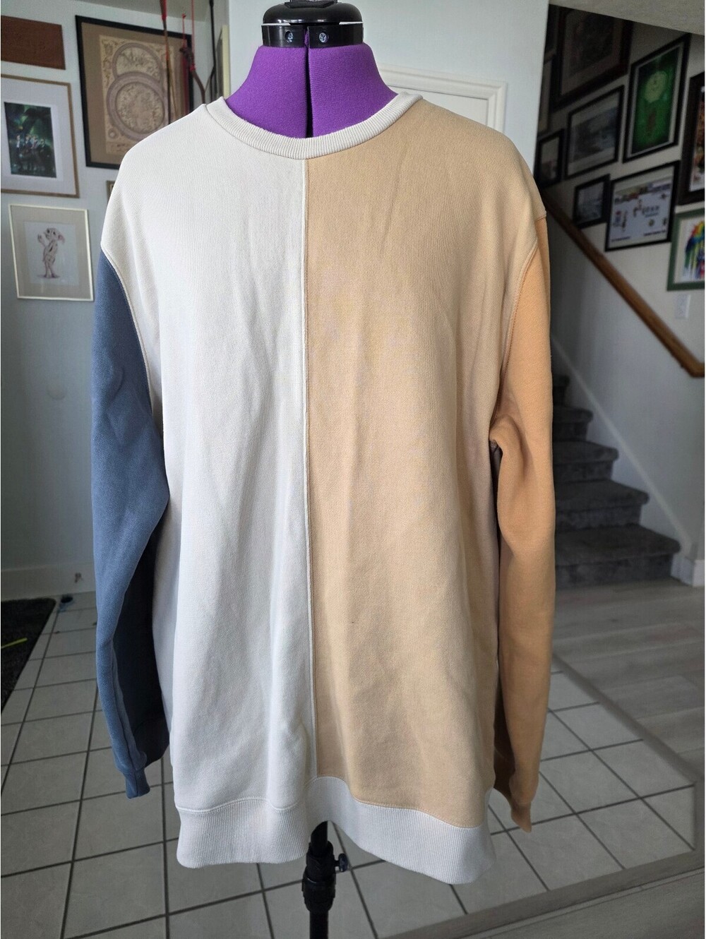 Mens Pacsun size XL sweatshirt colorblock